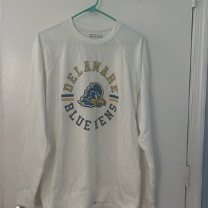 University of Delaware sweatshirt. NWT. Women’s XL